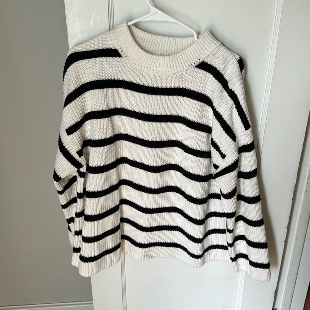 H&M Sweater